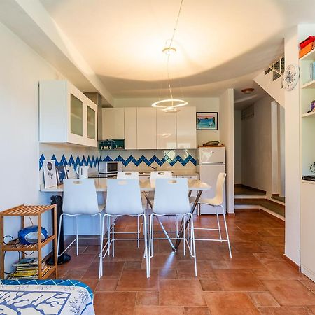 Villa Perdalonga, Vista Mare Sea View Tuerredda Теулада Екстериор снимка