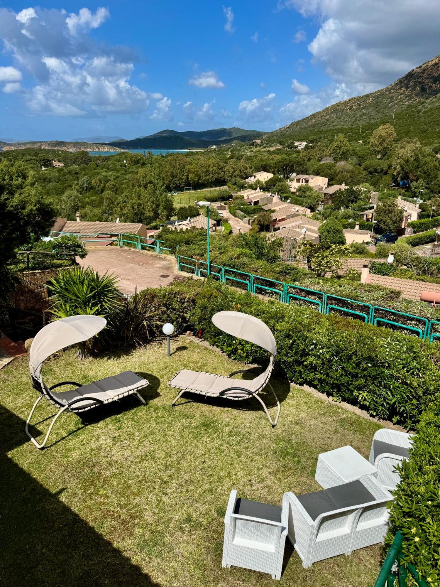 Villa Perdalonga, Vista Mare Sea View Tuerredda Теулада Екстериор снимка